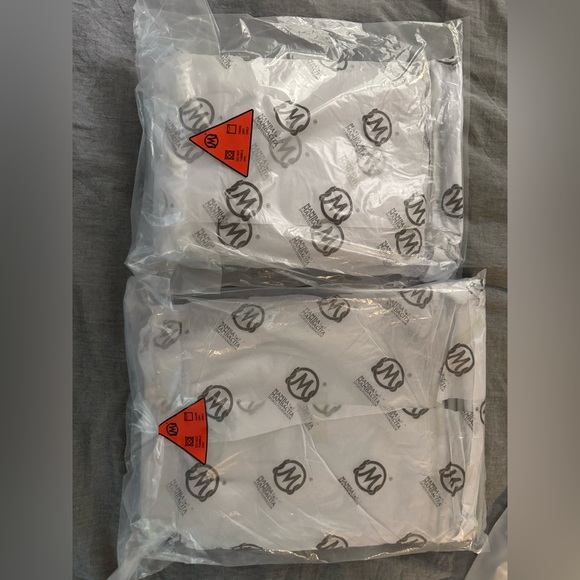 Mamba and Mambacita Stone Gray Sweatshirt/Shorts set - Large - Picture 6 of 6